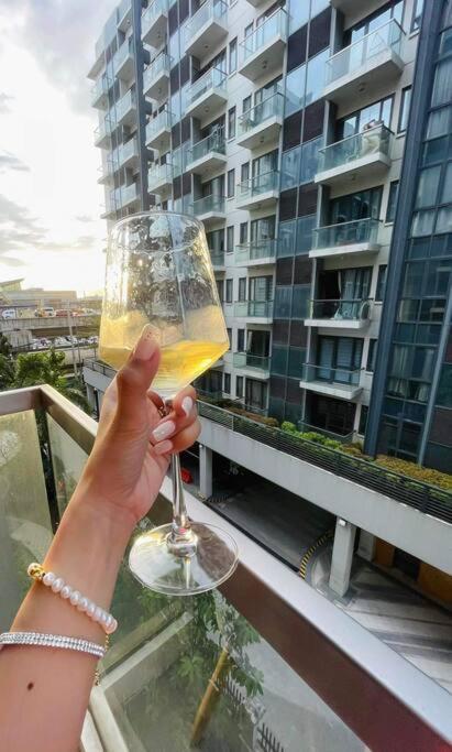 Lovely Unit With Free Wi-Fi & Netflix I Across Naia T3 Airport Manille Extérieur photo